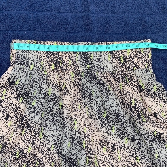 BCBGeneration High Waisted Flowy Shorts - Picture 6 of 11